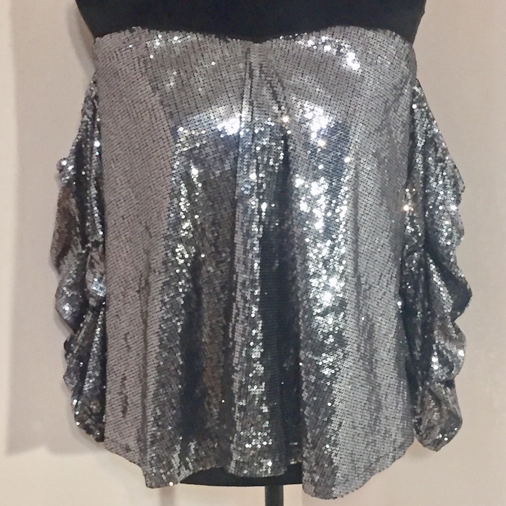 NWT Essue Silver Sequin Off The Shoulder Top